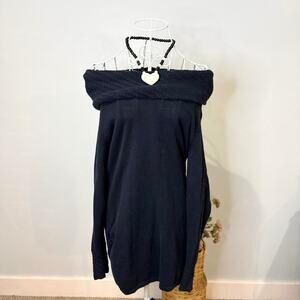 Cute vintage y2k navy blue off the shoulder chunky cowl neck sweater